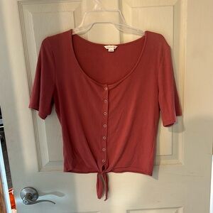 Scoop neck tight fitting tee